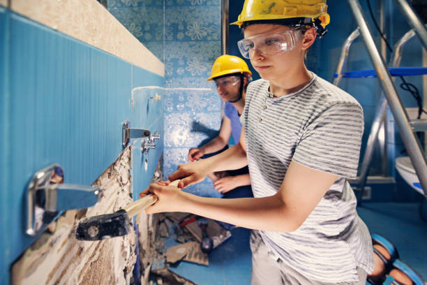 Best Biohazard Mold Removal  in Remgton, IN